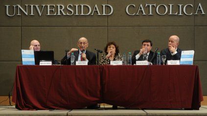 El informe fue presentado en Puerto Madero de la UCA.