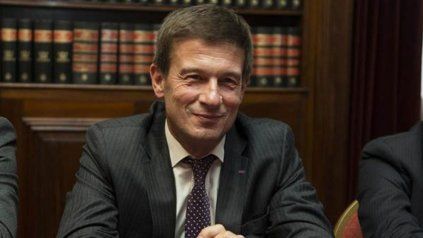 Federico Fornasari trabaja con el juez Ercolini