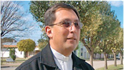 Cura. Imputado por abusos.