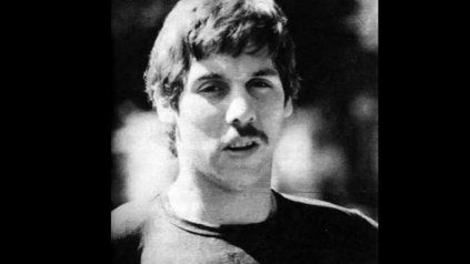 Eduardo Aulet, tenía 25 años y solo unos meses antes de ser secuestrado se había casado con Rogelia Pozzi. Ella pagó el rescate, pero el clan ya lo había asesinado