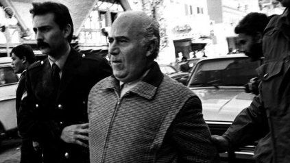 Puccio admiraba al dictador Francisco Franco, hablaba de Mussolini, del mariscal Tito y del general Perón. Se ponía de pie al nombrarlos