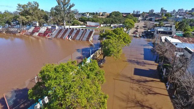 Postal. En Concordia, así luce Carriero y la Cancha de Libertad.