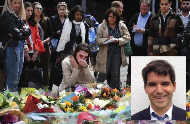 Rajoy subió el rango de la distinción a Echeverría: pedirá la Gran Cruz de la Orden del Mérito Civil<br><br>