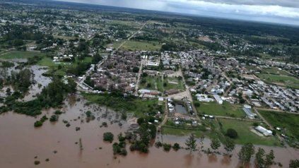 Por la crecida del río, intendentes piden indemnización a Salto Grande