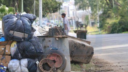 <b> Injusto</b>. Las pertenencias de la familia quedaron en la calle. 