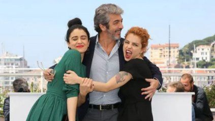 <div> Érica Rivas, Ricardo Darin y Dolores Fonzi, en Cannes </div><div><div></div></div>