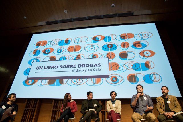 Una de las presentaciones del libro que busca cambiar el problema de raíz.