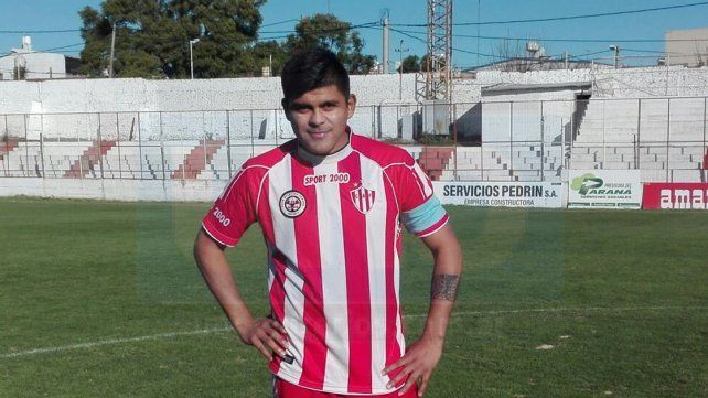 Gastón Petrucci, ex plantel profesional, aportando su granito de arena para el grupo y dándole un plus al elenco liguista. Es una pieza clave en la defensa.