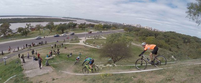 La primera carrera en el Parque Varisco.