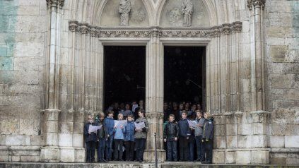 <div><div> El coro de la catedral de Ratisbona durante un ensayo en 2014 </div><div><br></div></div>