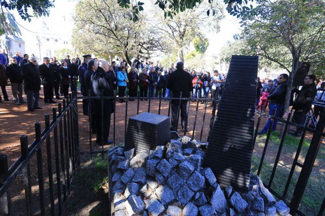 Acto Paraná por el 23º aniversario del atentado a la AMIA