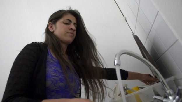 <div><p> Ekhlas quiere estudiar y recibirse de abogada.</p></div>