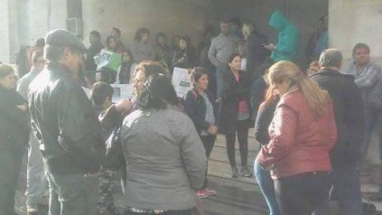 Reclamo. Ayer se movilizaron a la Jefatura de Concordia. 